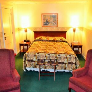 Maple Terrace Downstairs Suite 116